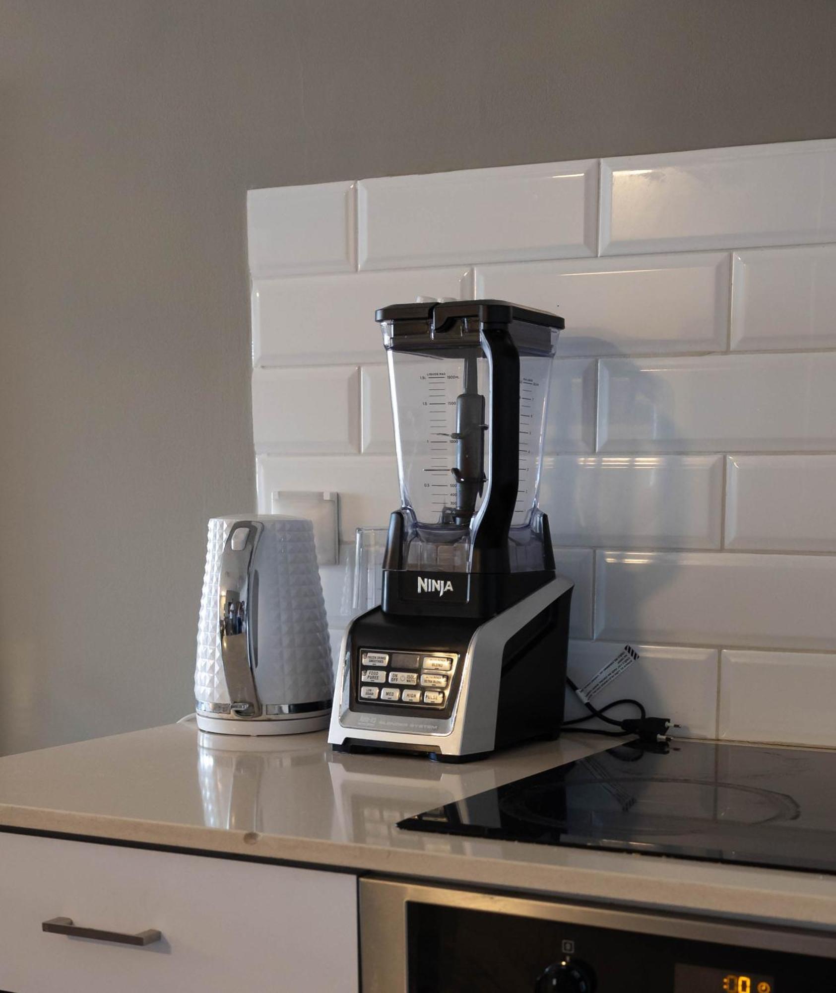Fisharent Luxury Royal Park Suites 埃拉特 外观 照片